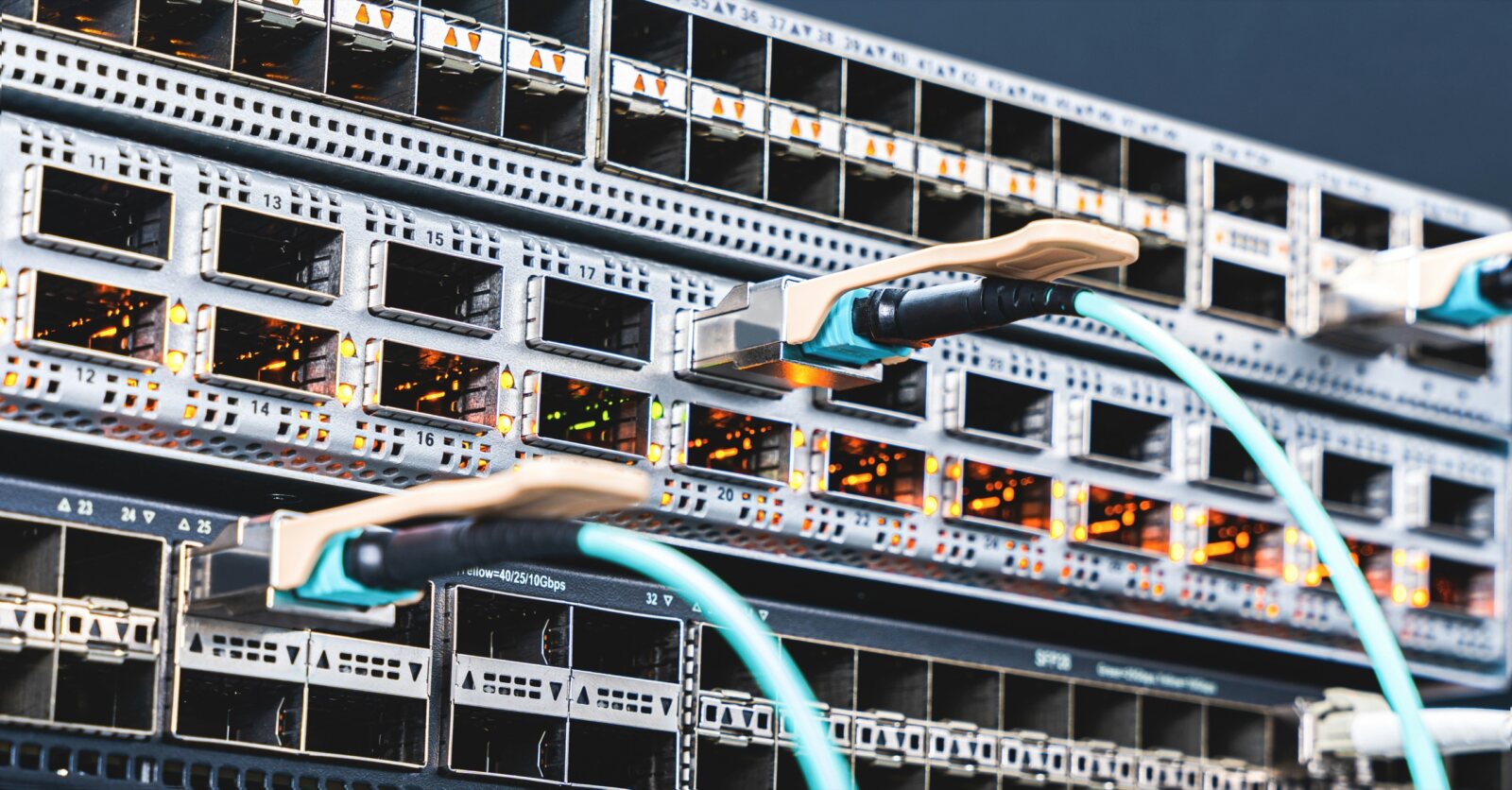 Pylône de télécommunications
